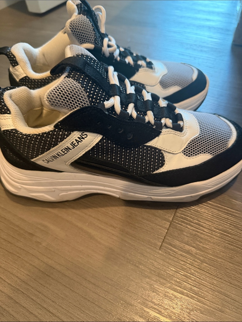Calvin Klein Jeans Men’s Black & White Mesh Athletic Sneakers